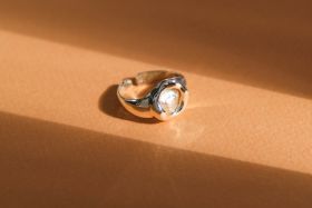 IRINI HANDMADE JEWELLERY D-RANIA GROSSER PERLRING 3