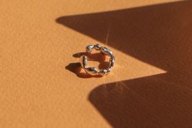 IRINI HANDMADE JEWELLERY A-KOSMOS EARCUFF