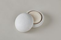 ABHATI SUISSE - THE PEBBLE BOX FÜR FESTES SHAMPOO